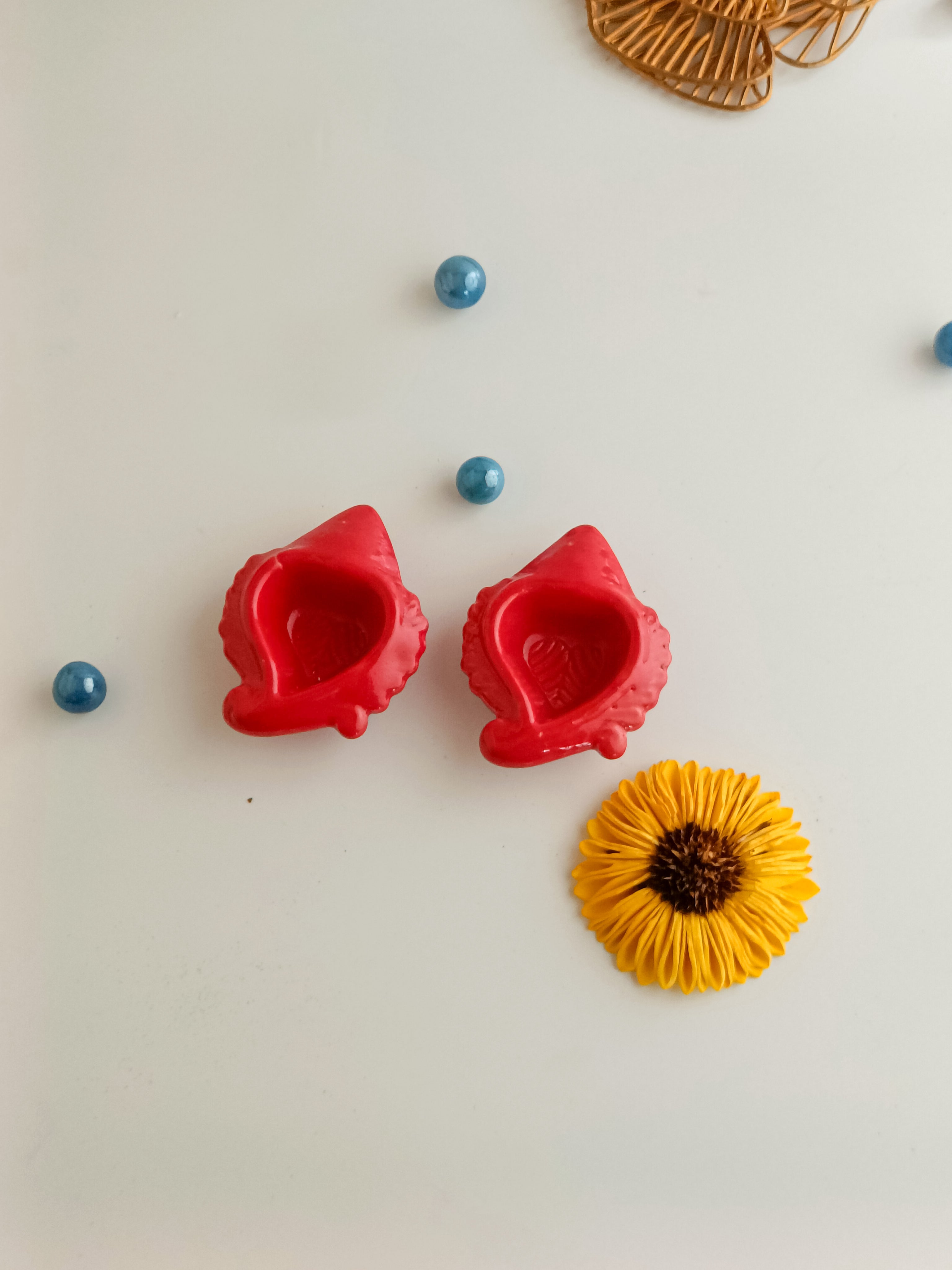 Shankh Rang Diyas (pair)