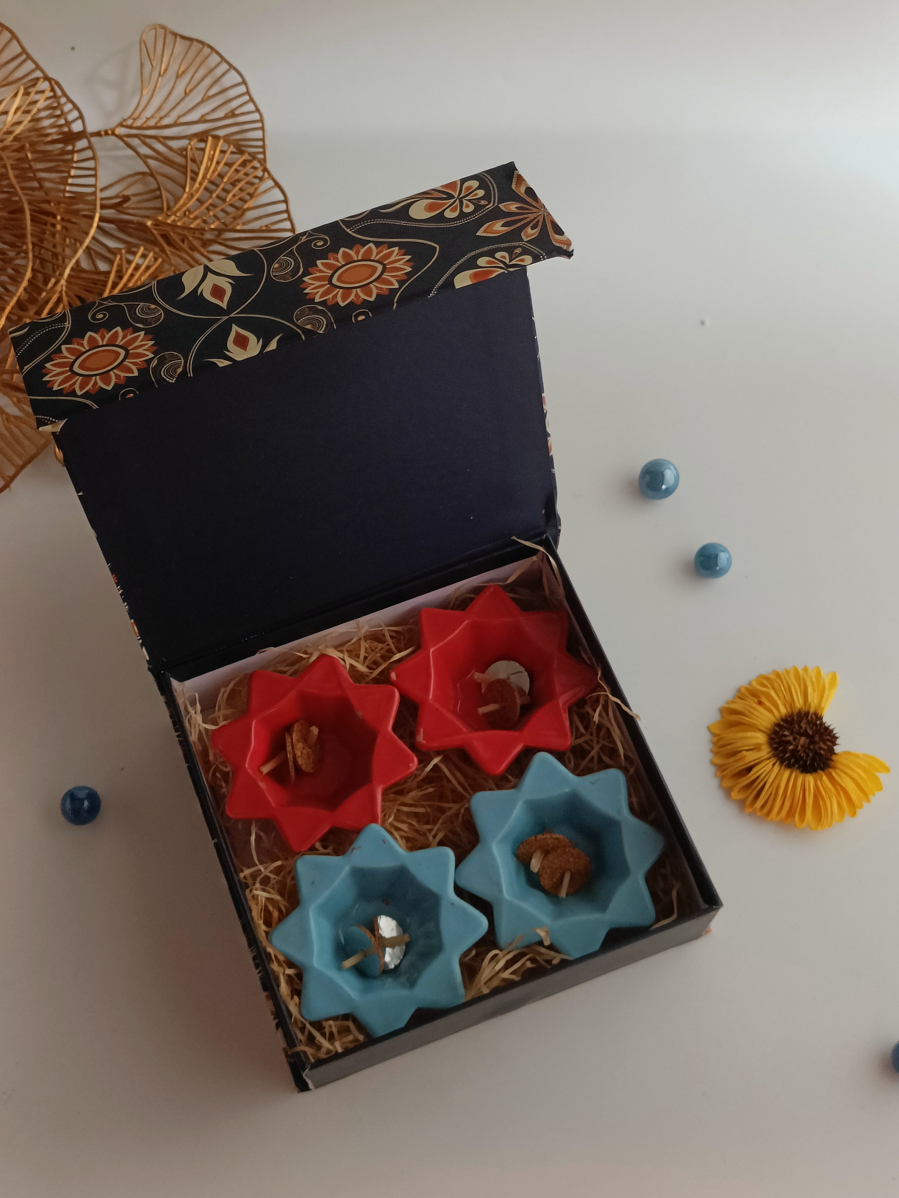 Shubh Nakshatra Diyas Gift Hamper set