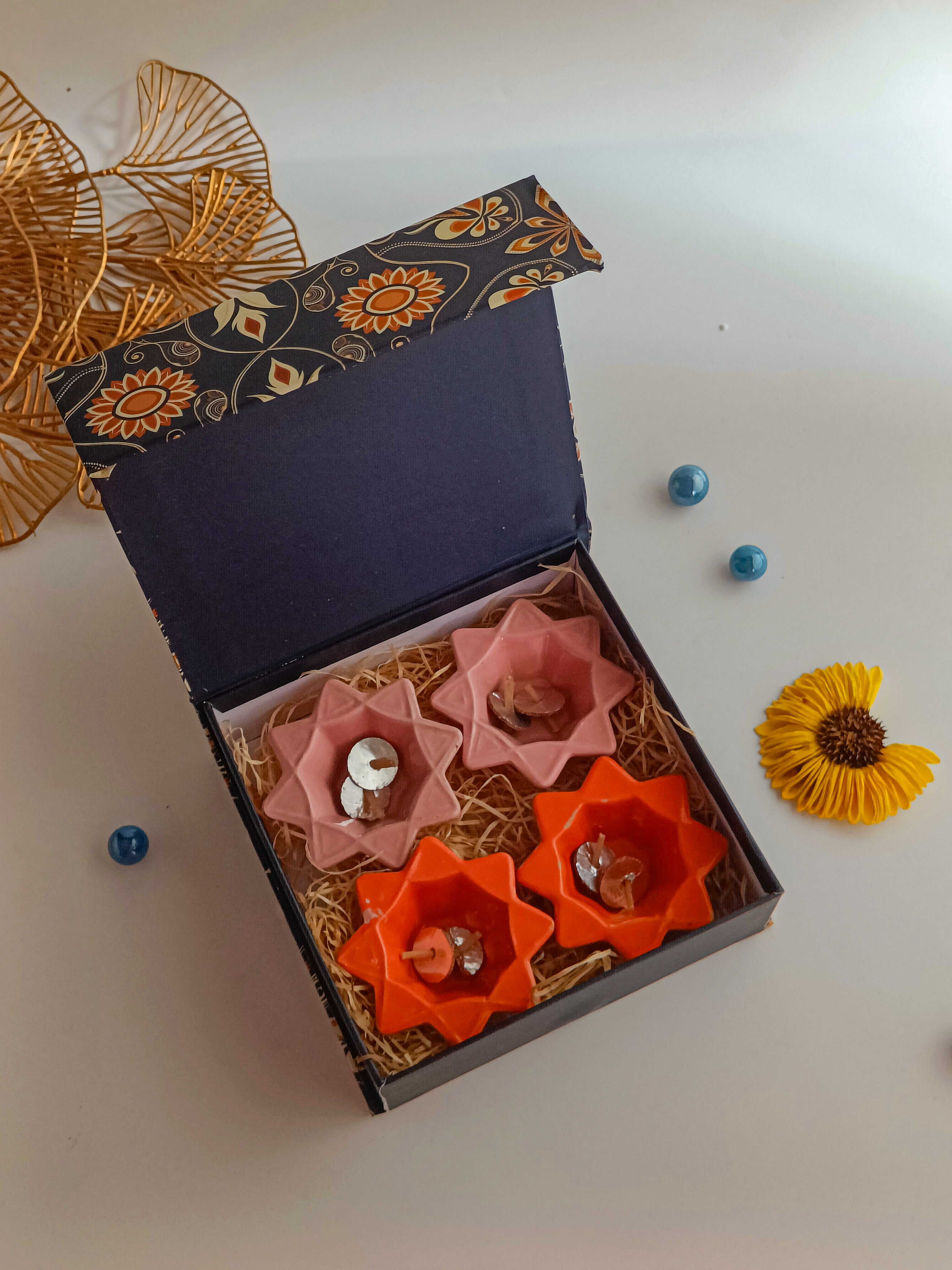 Shubh Nakshatra Diyas Gift Hamper set