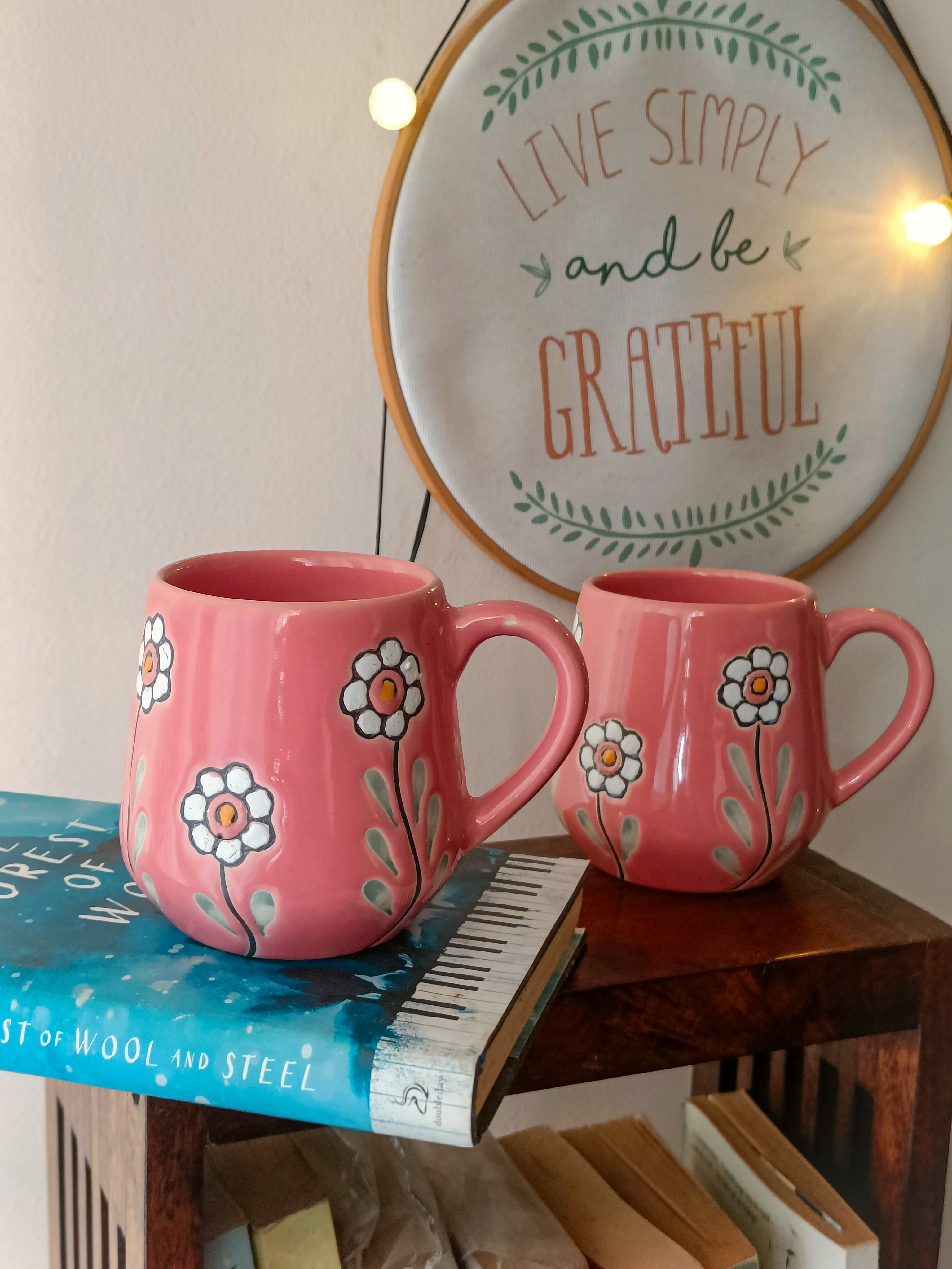 Glossy Garden Mug( per pc )