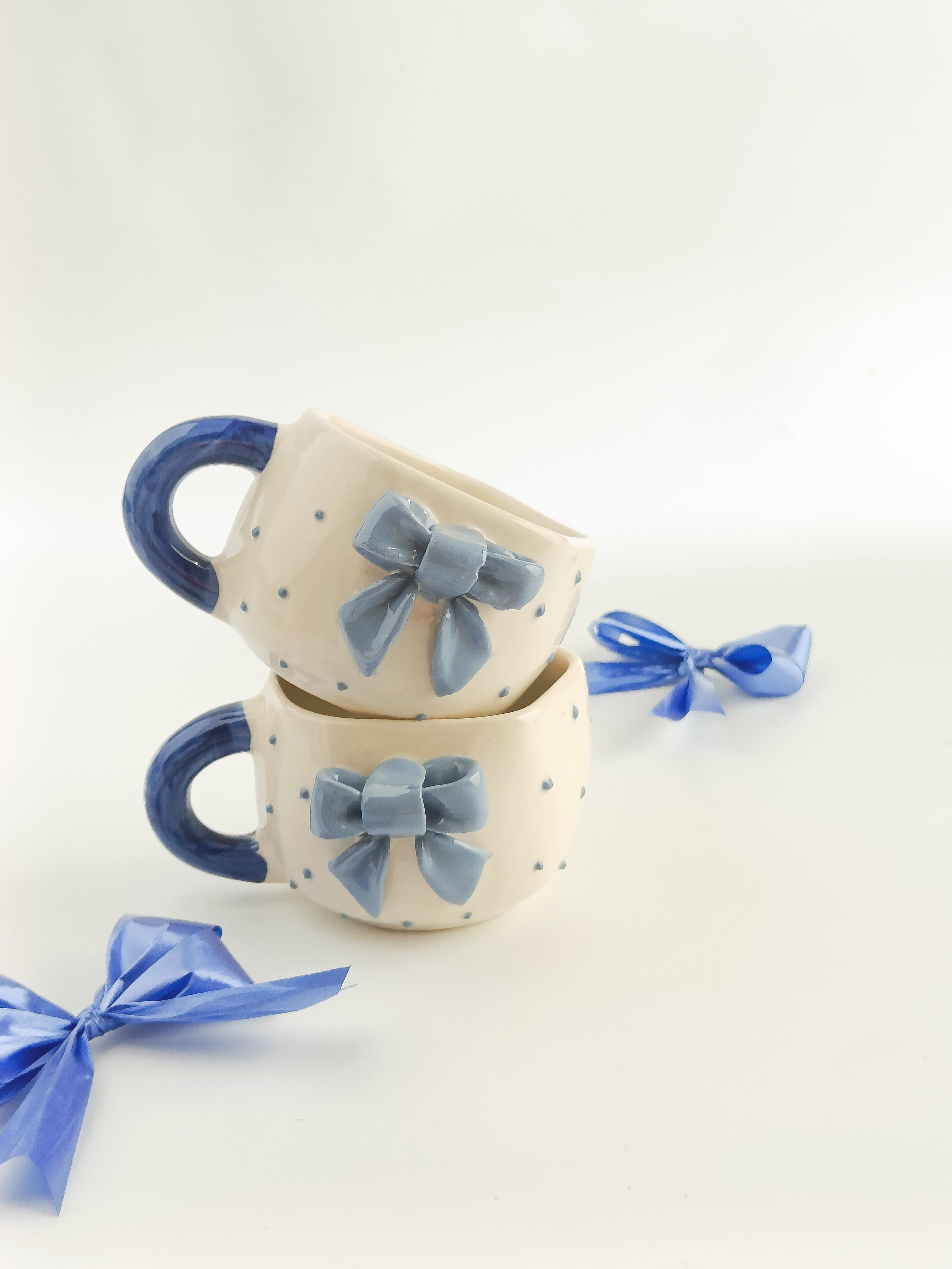 Bow Me Over Mug (per pc)