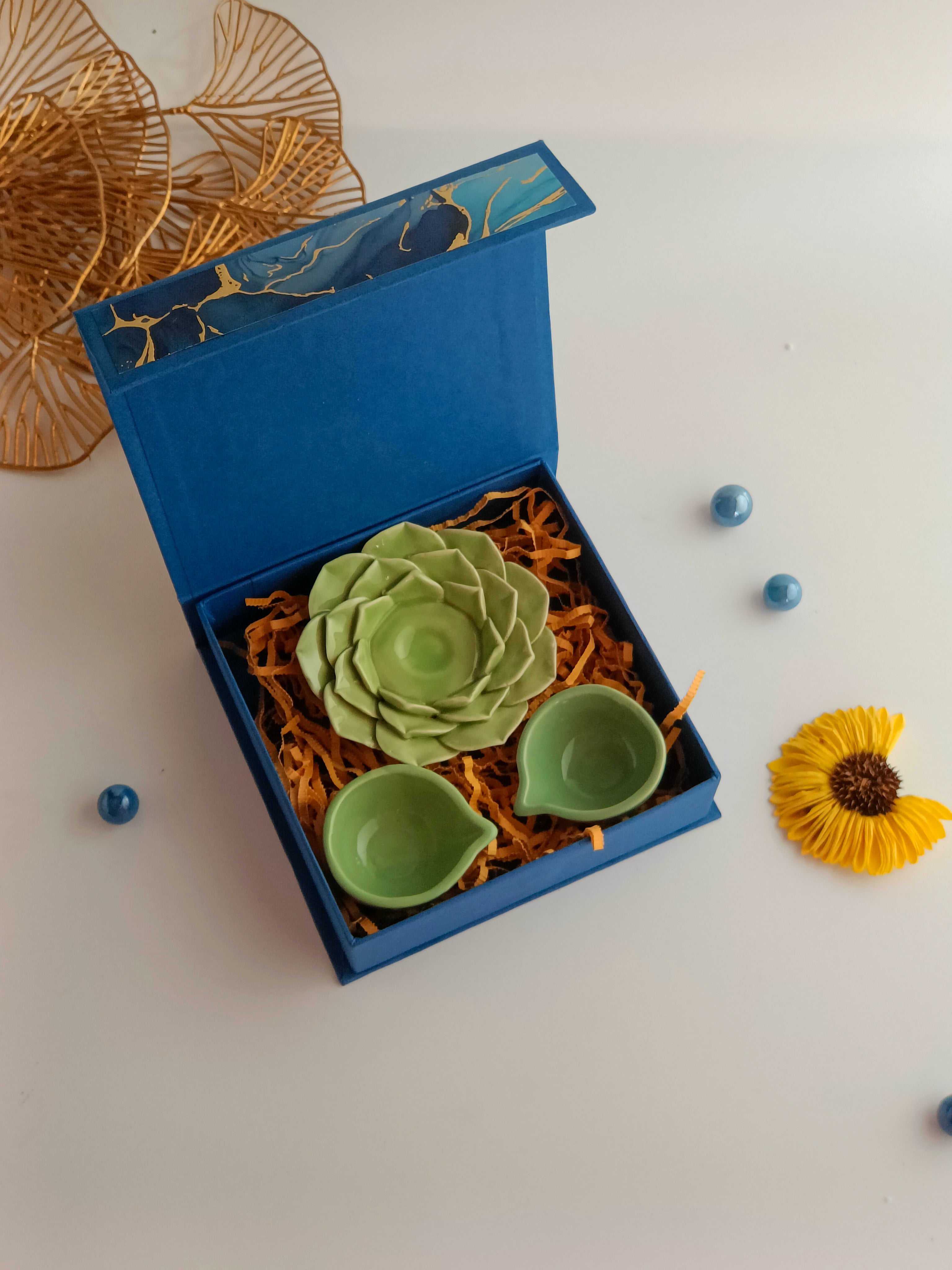 Lotus Glow Gift Set