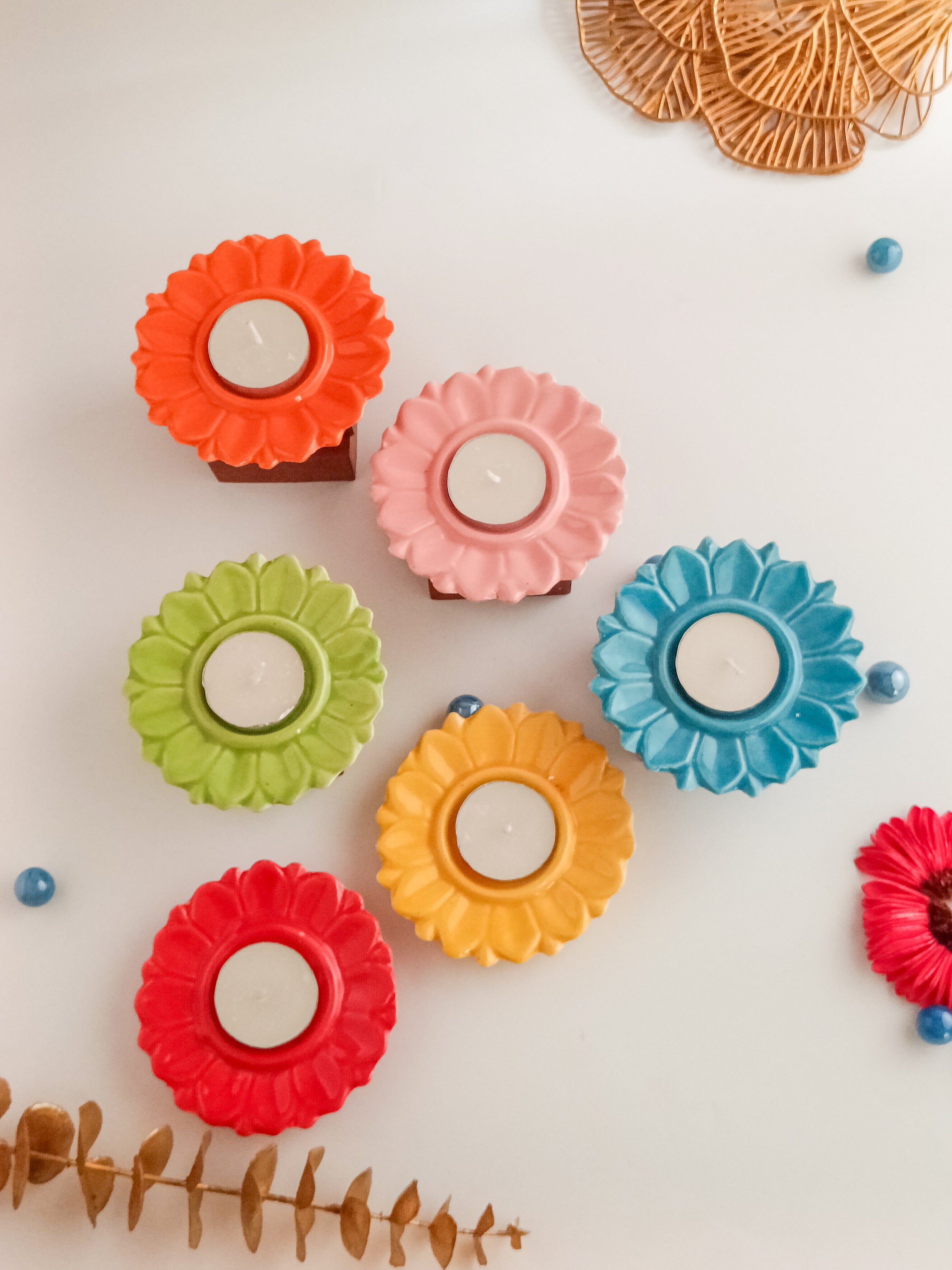 Serenity Bloom Tealight Holder(per pc )