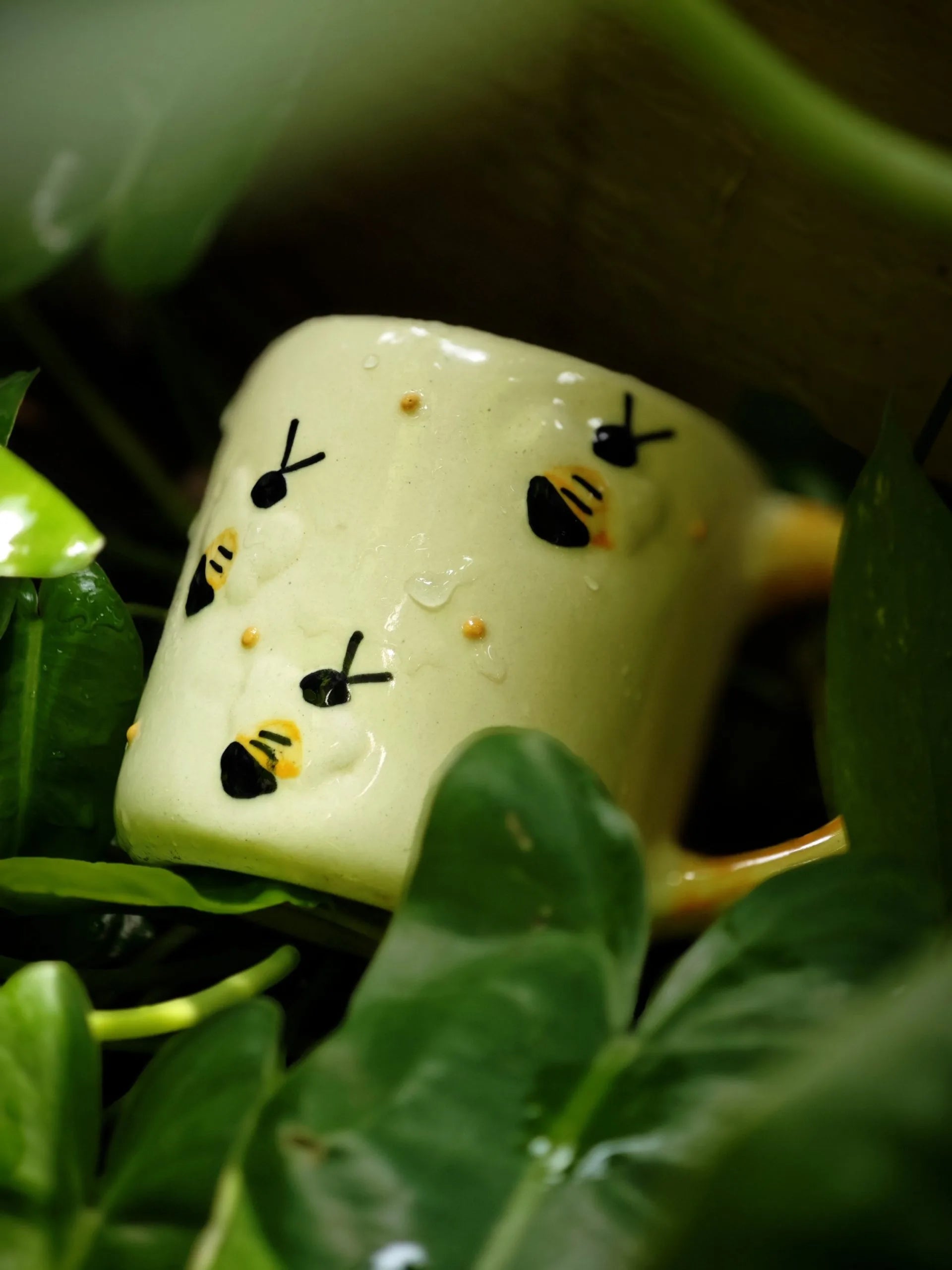 Buzzing Bee Mug
