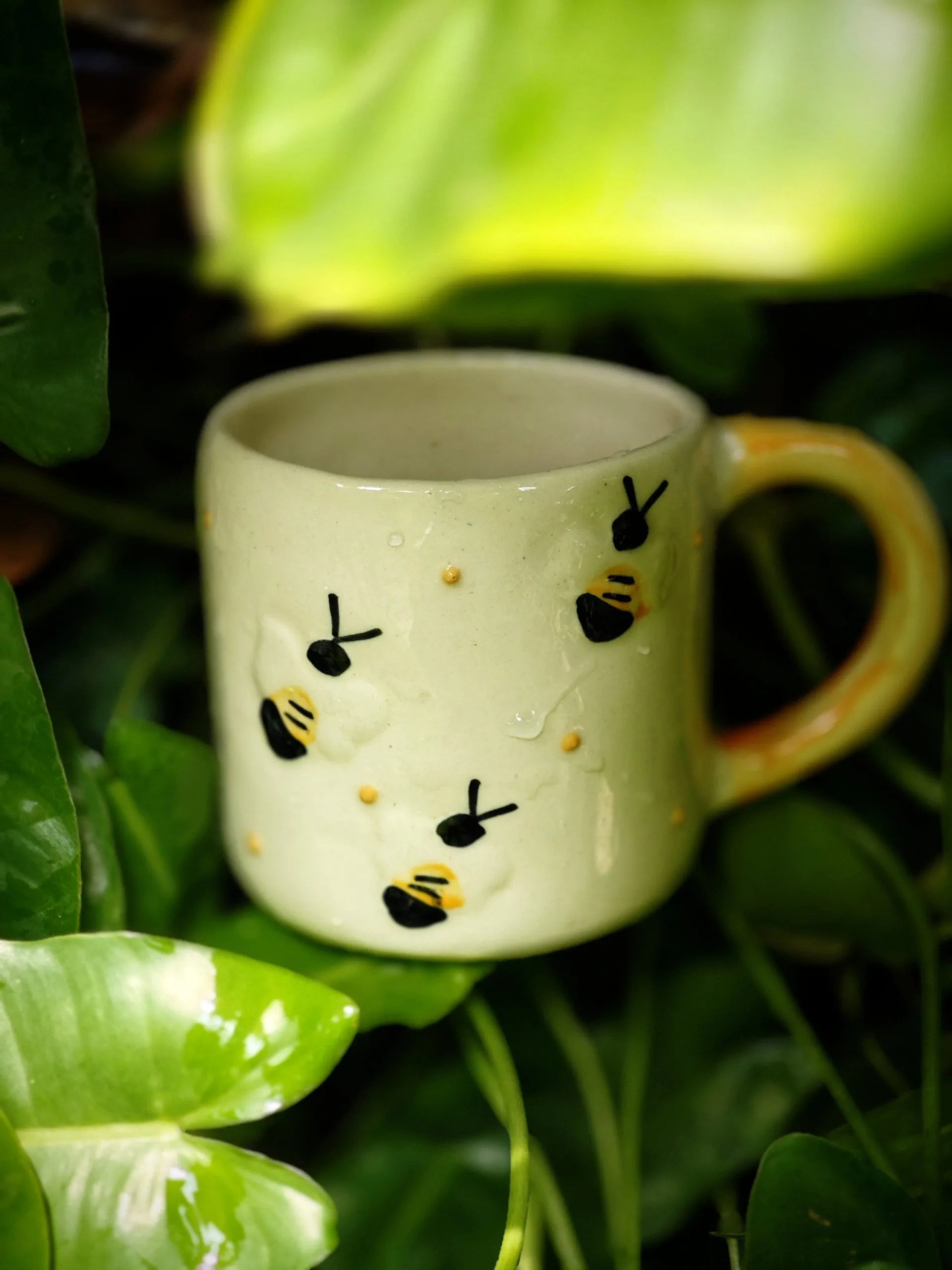 Buzzing Bee Mug