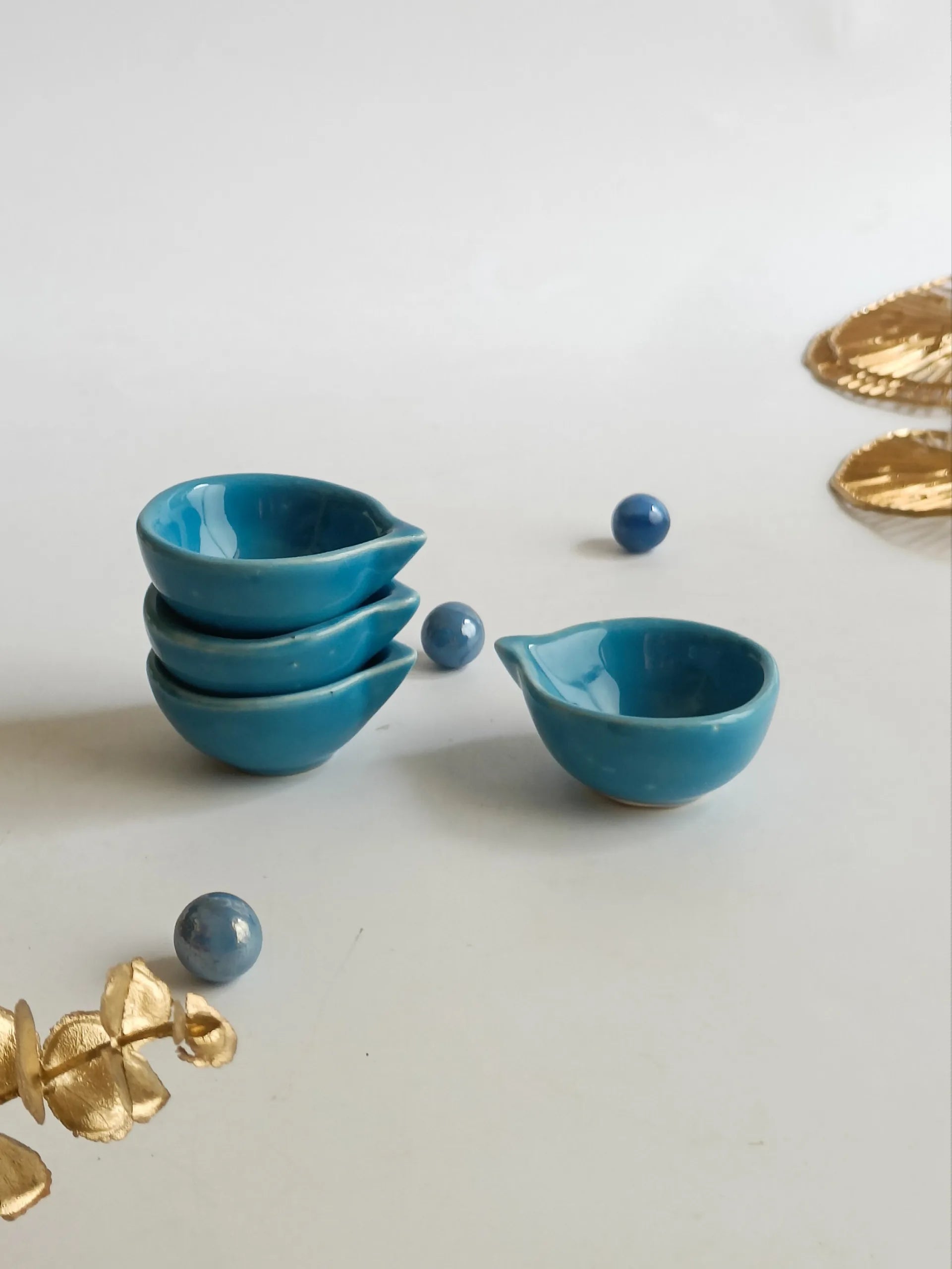 Classic Ceramic Diyas (Set of 4)