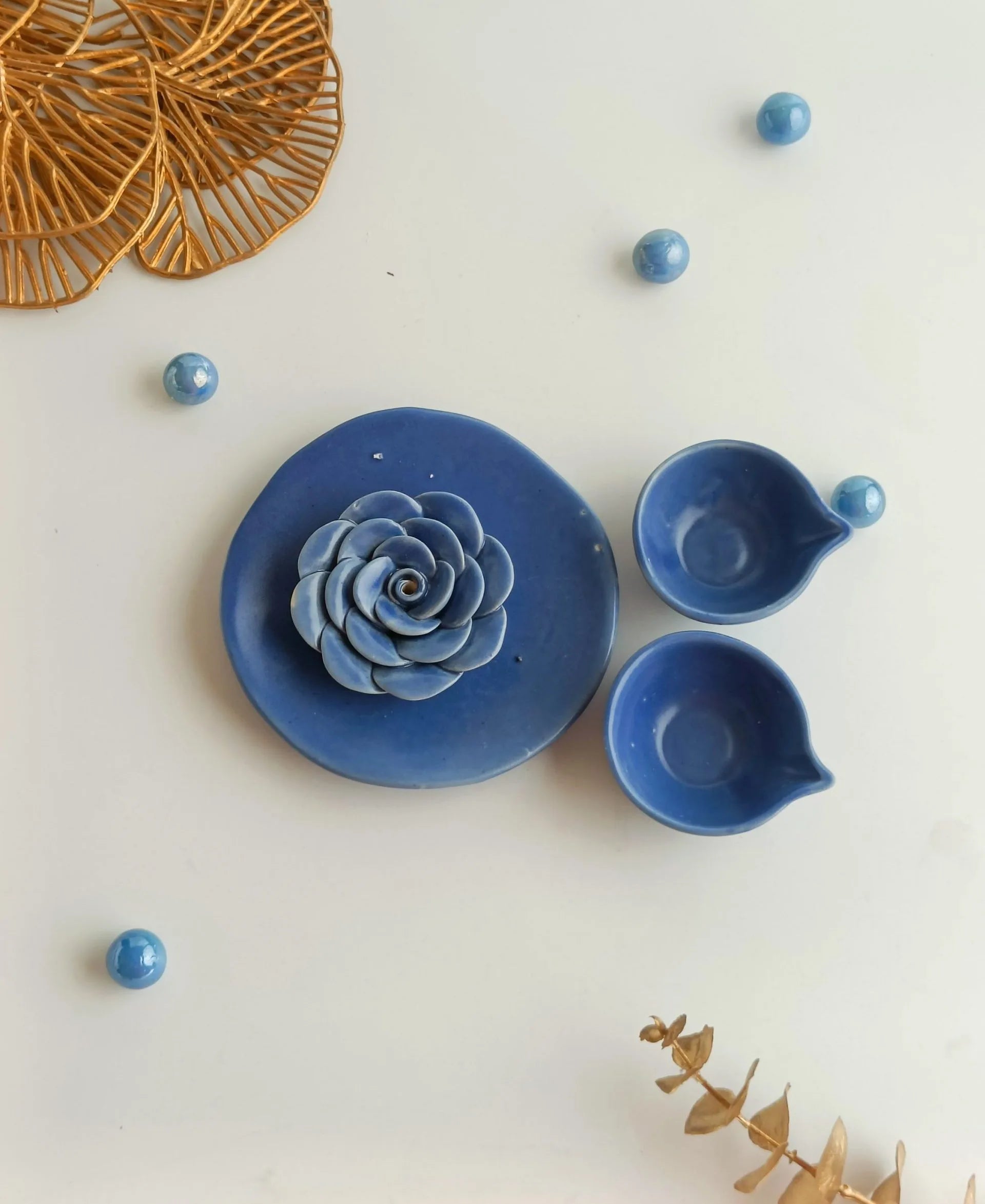 Floret Agarbatti Stand and 2 Diyas Set