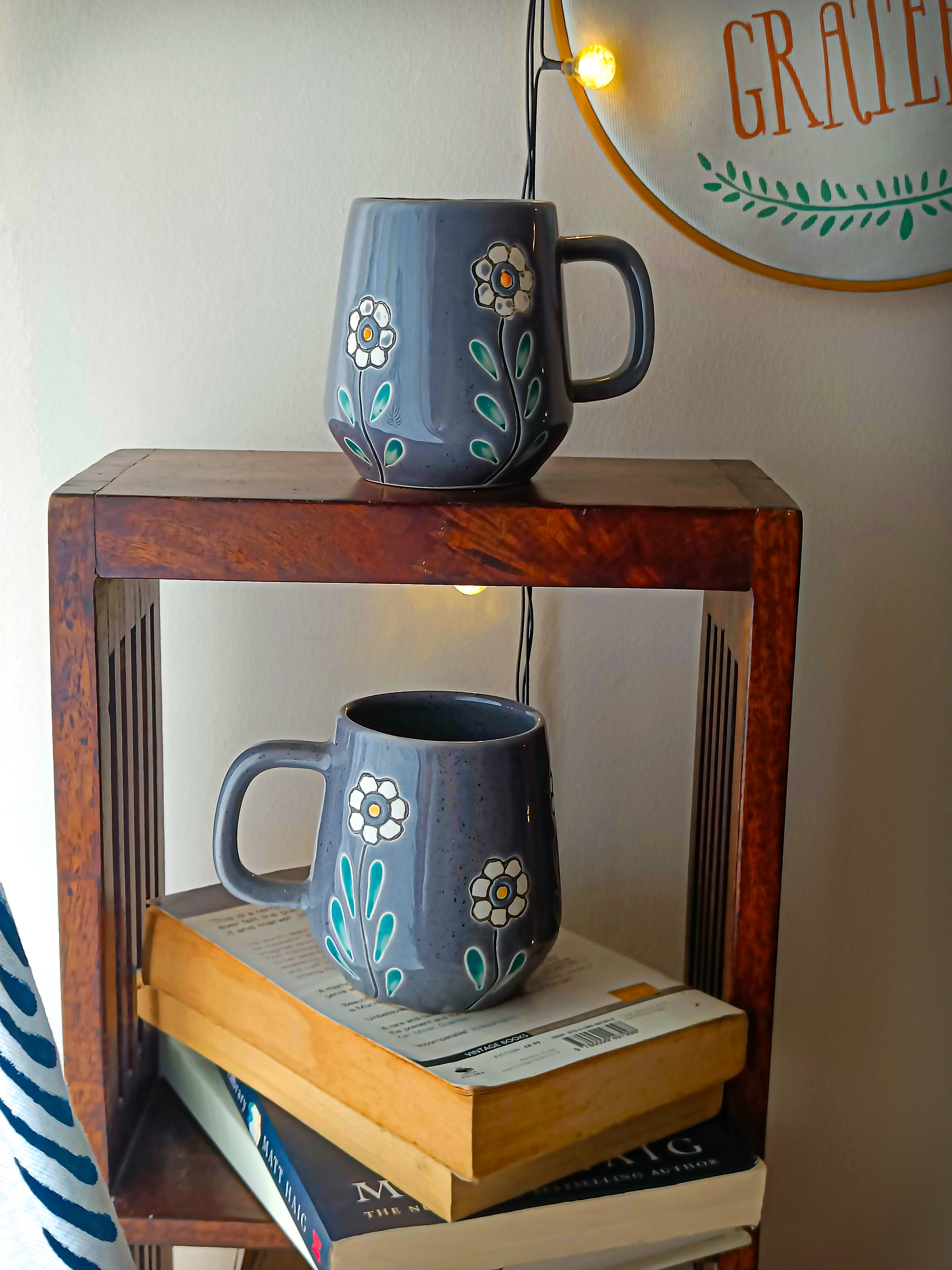 Glossy Garden Mug( per pc )