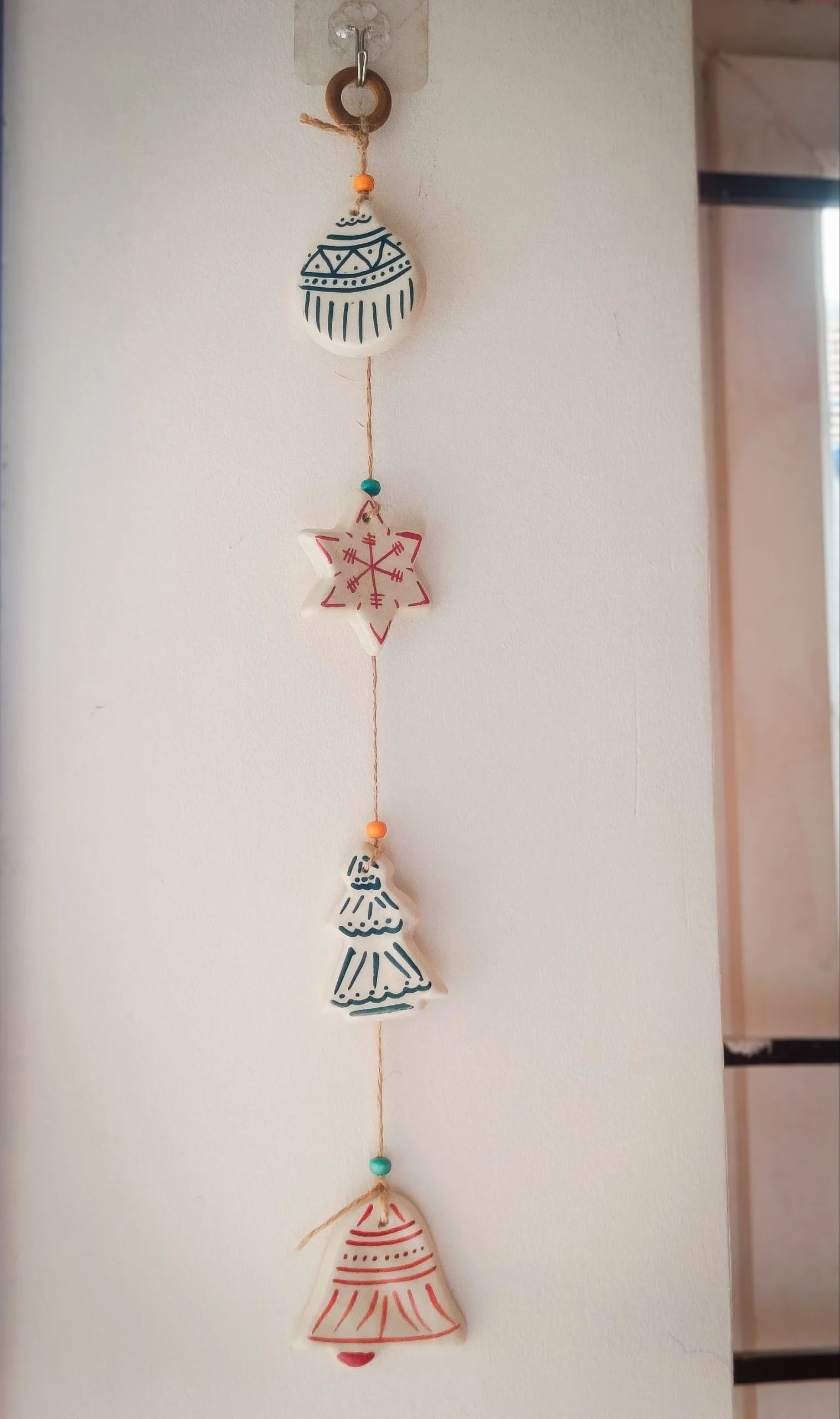 Holly Jolly Ceramic Charm Hanging(per set)