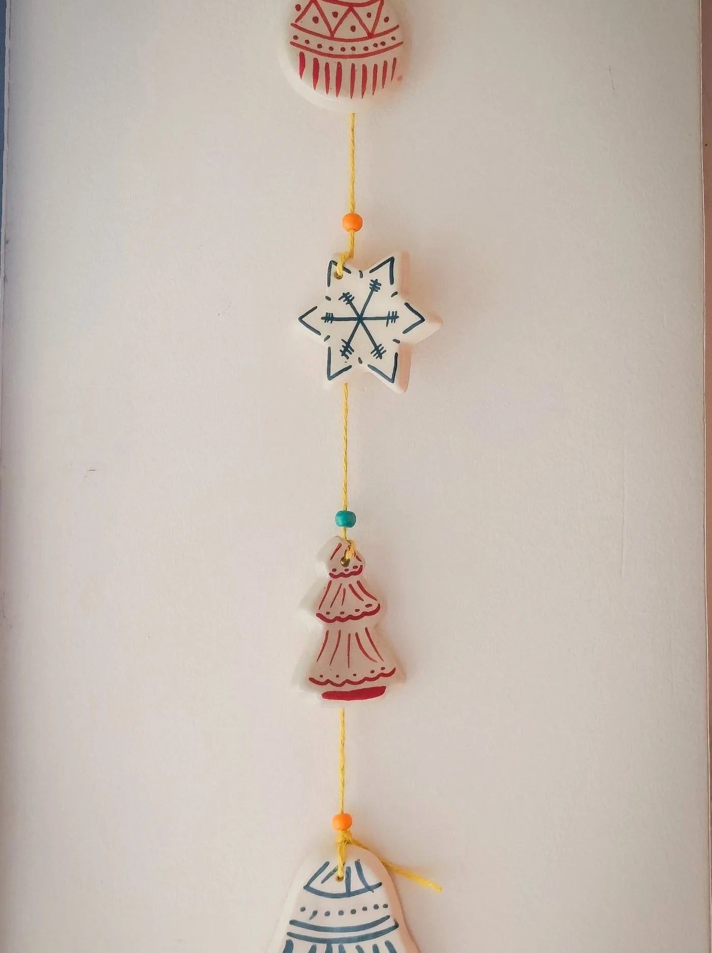 Holly Jolly Ceramic Charm Hanging(per set)