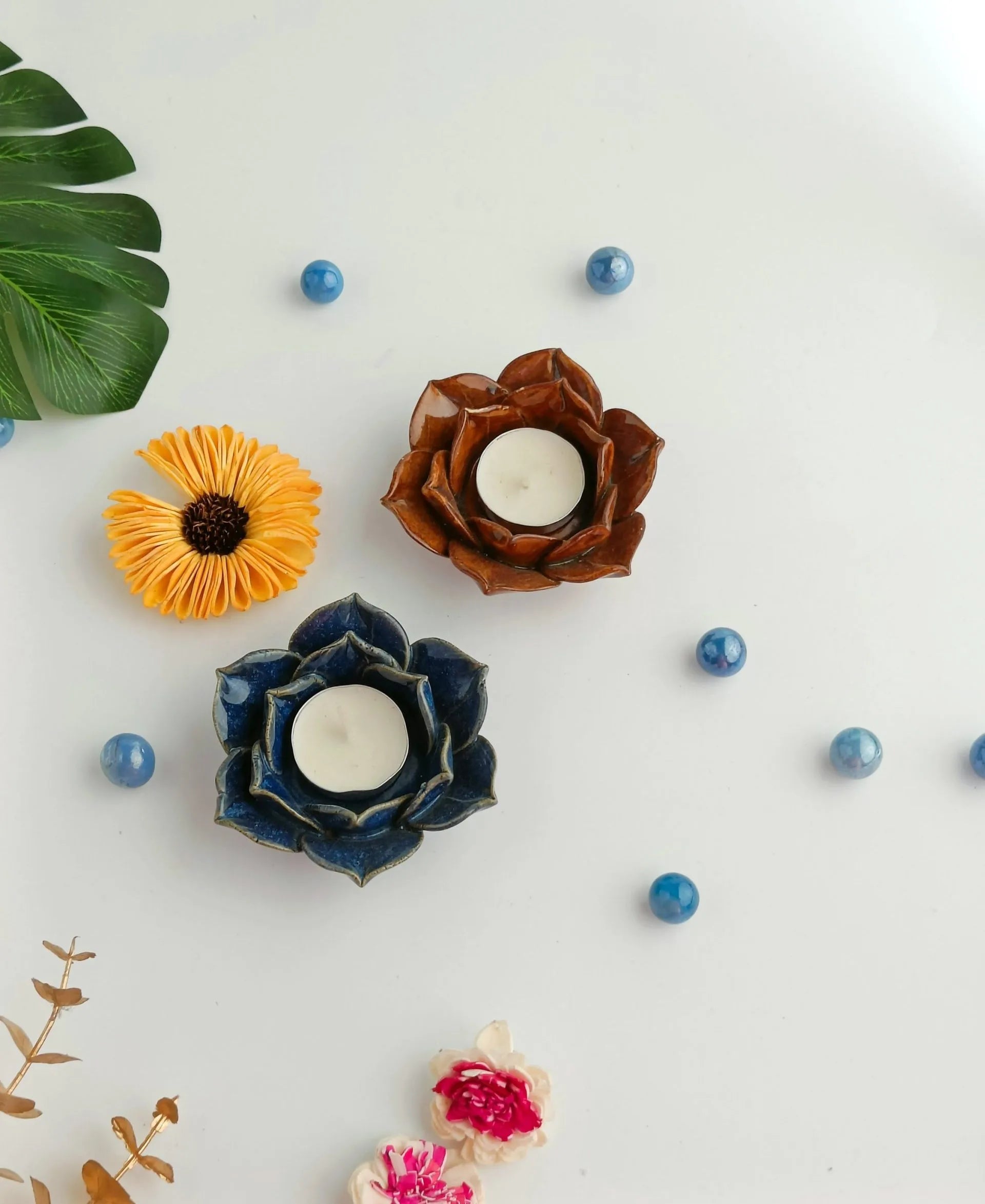 Petal Glow Tealight Candle Holder(per pc )