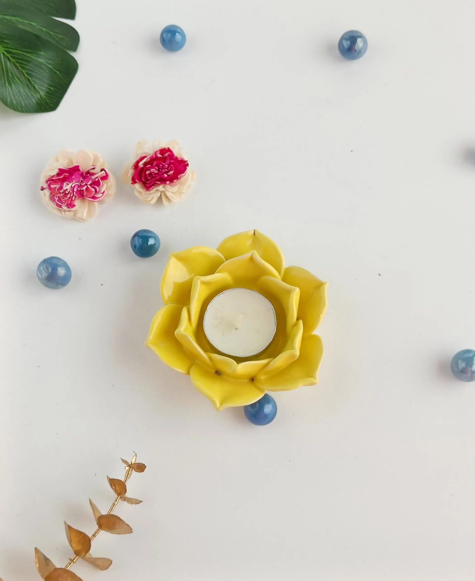 Petal Glow Tealight Candle Holder(per pc )