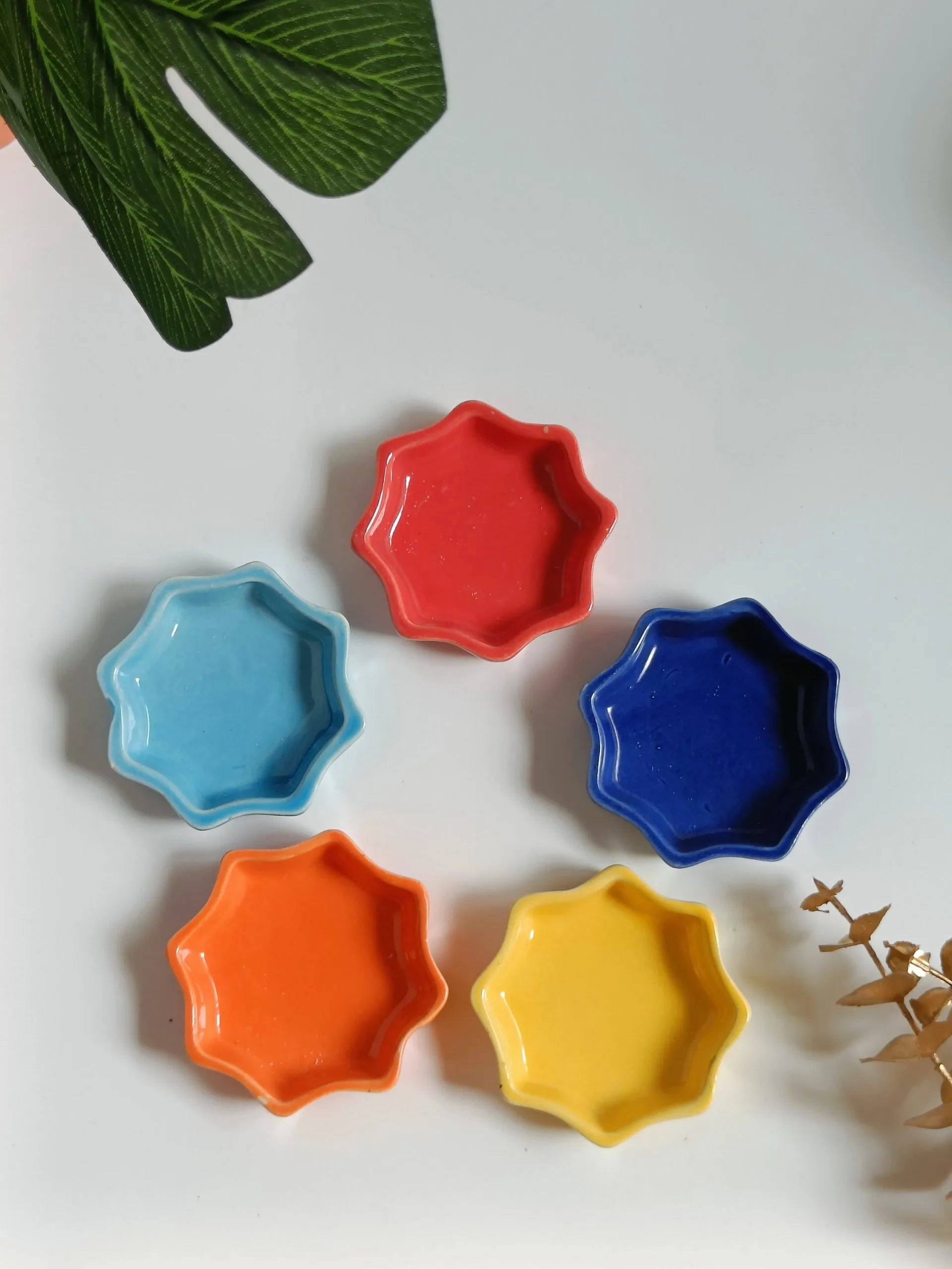 Star Diyas/ Incense Cone Holder (Set of 4 pcs)